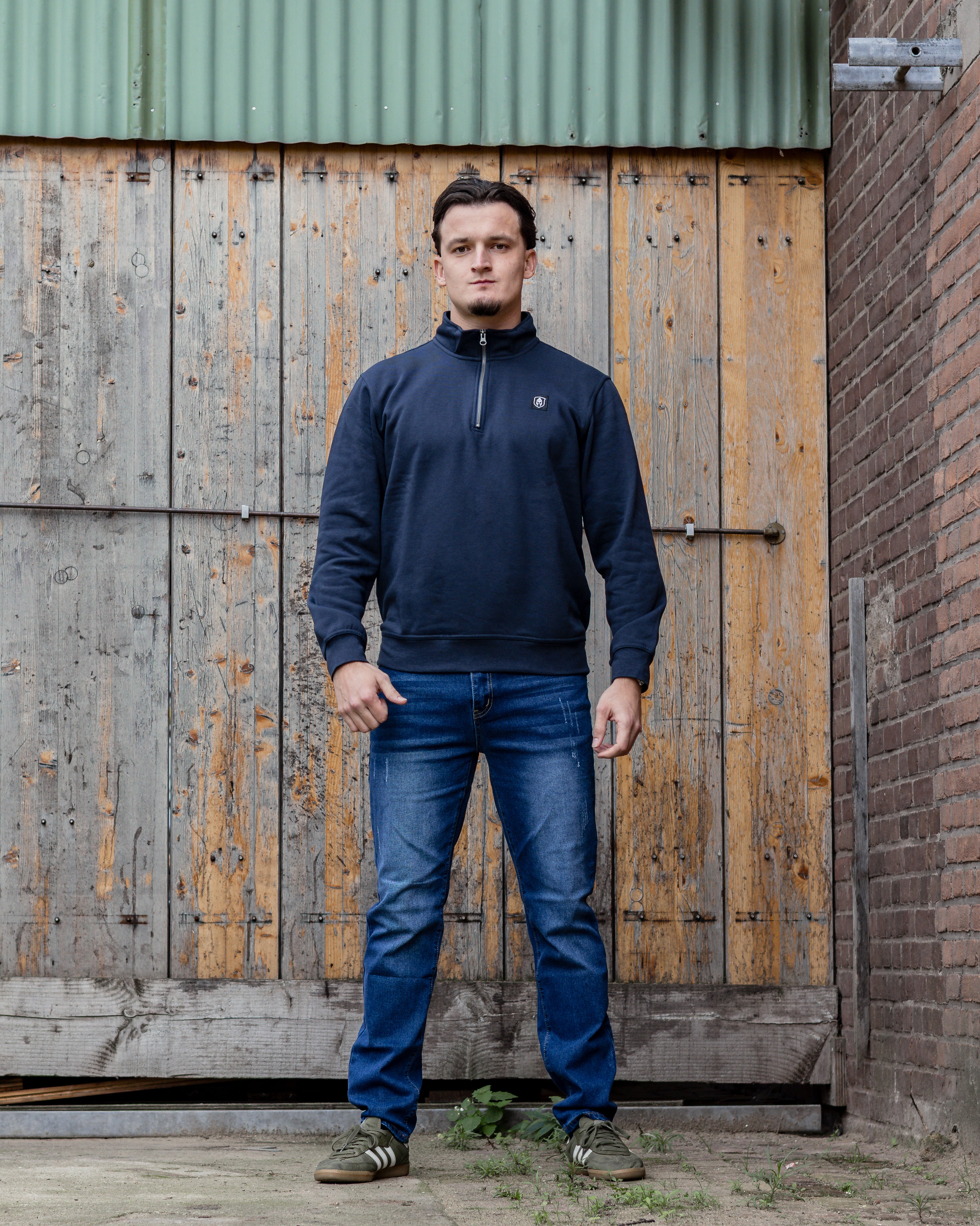CLASSIC HALF ZIP SWEATER
