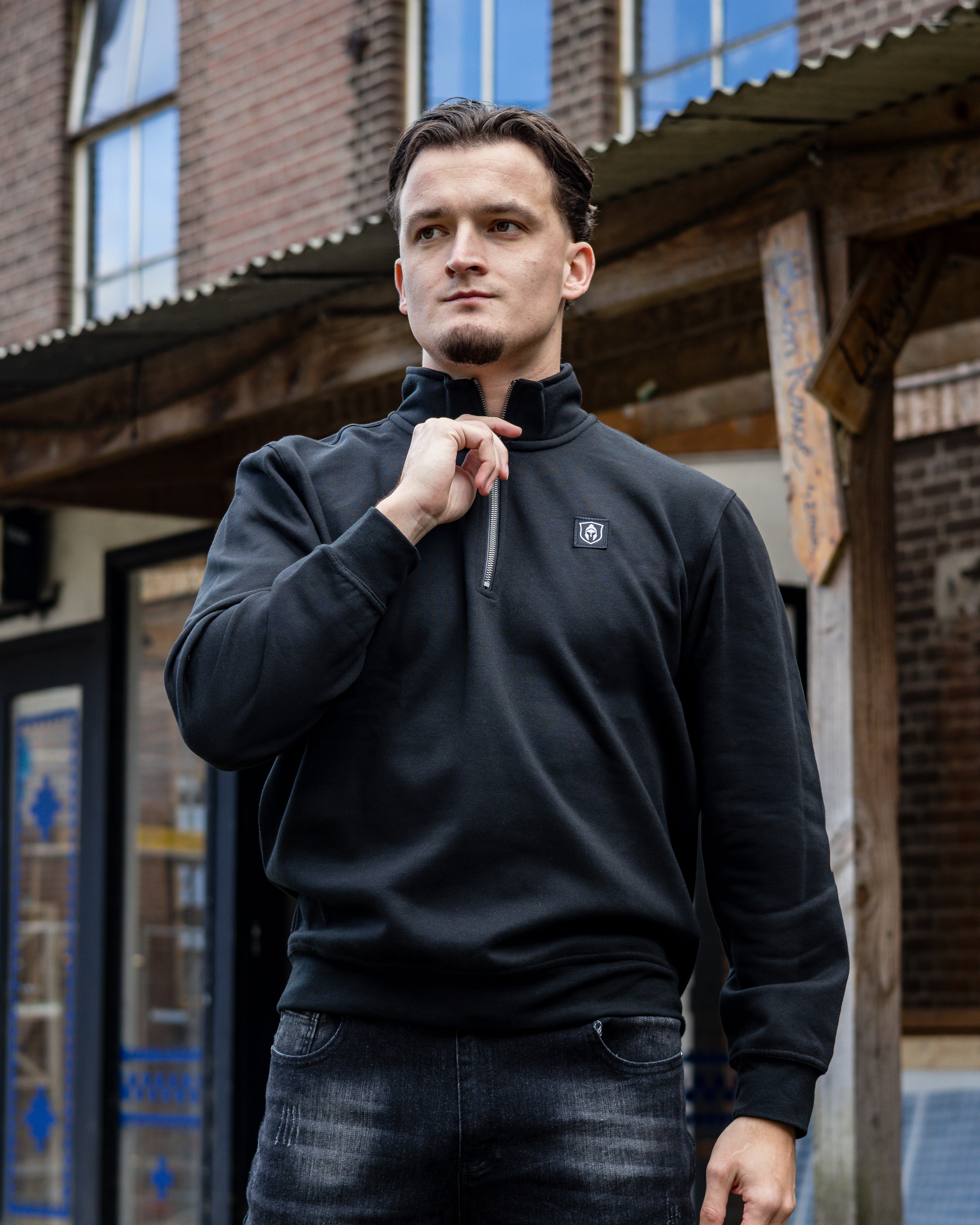 CLASSIC HALF ZIP SWEATER