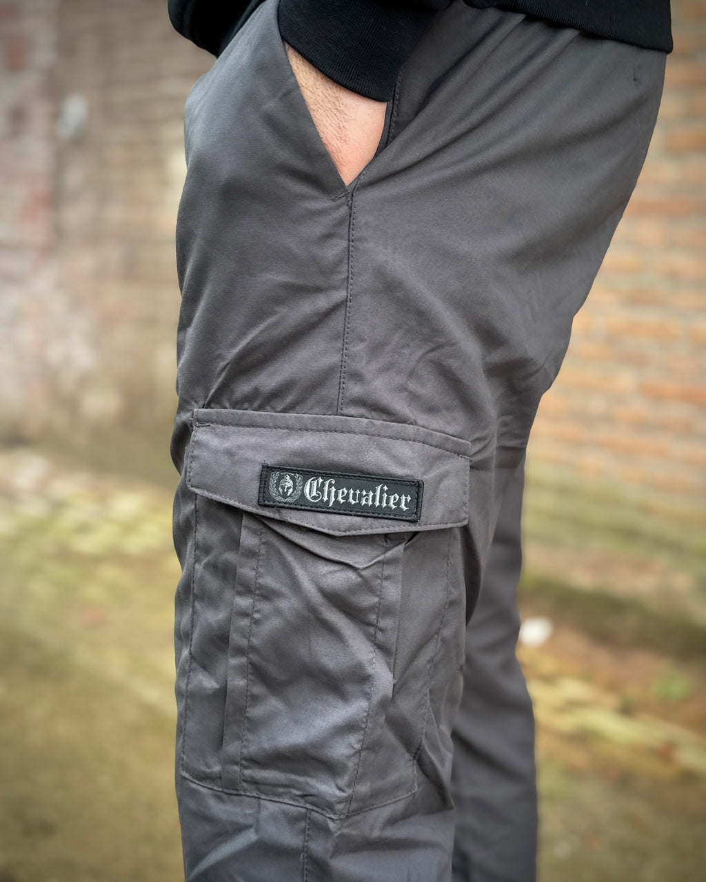CARGO PANTS