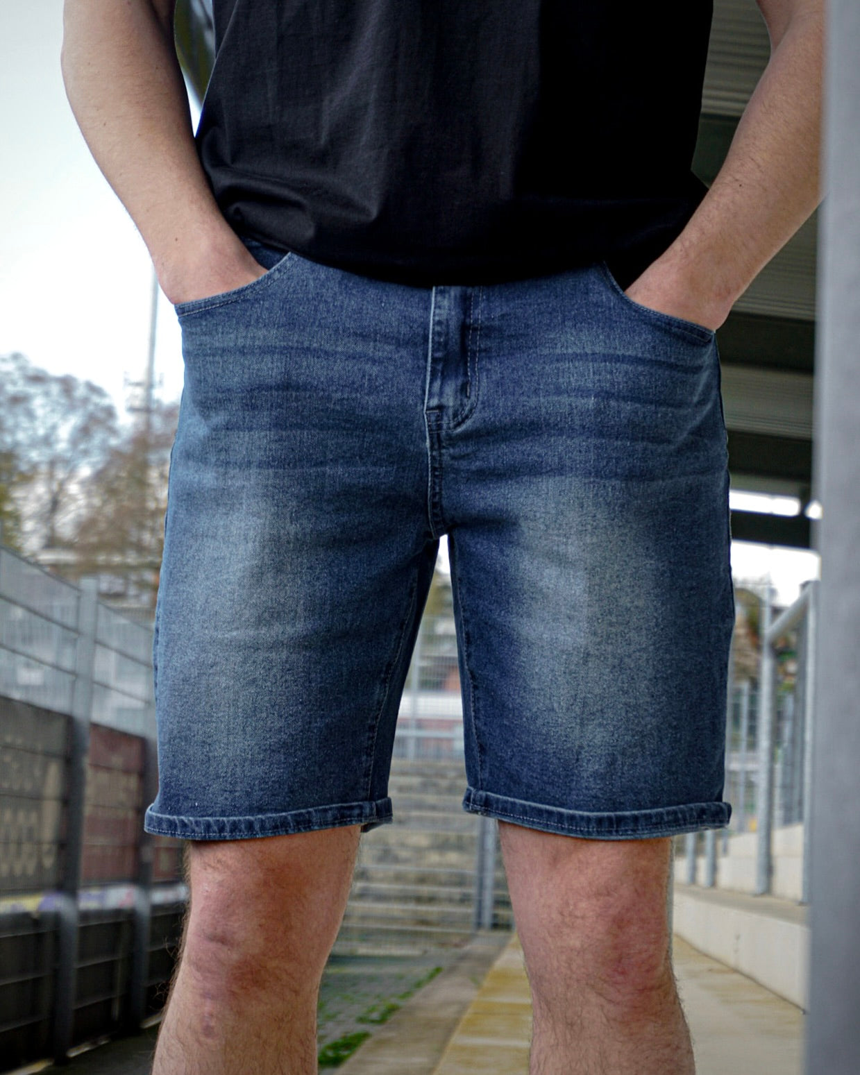 DENIM SHORTS
