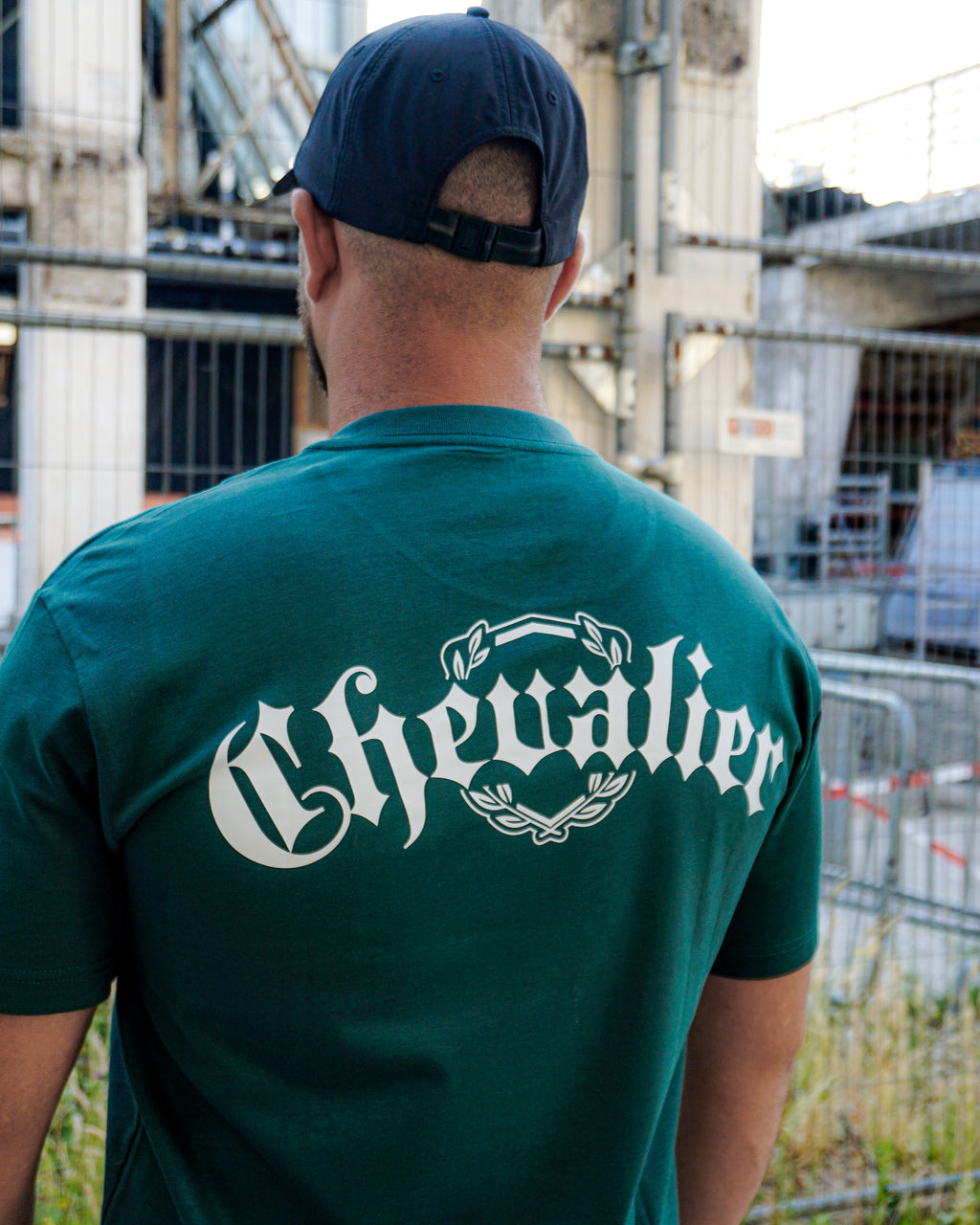 ESSENTIAL T-SHIRT