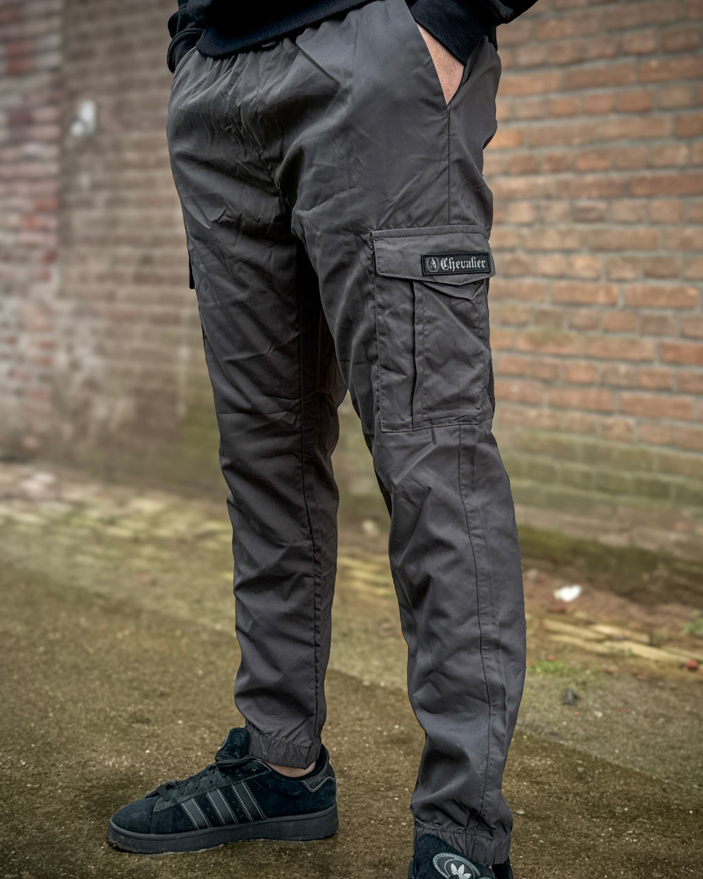 CARGO PANTS