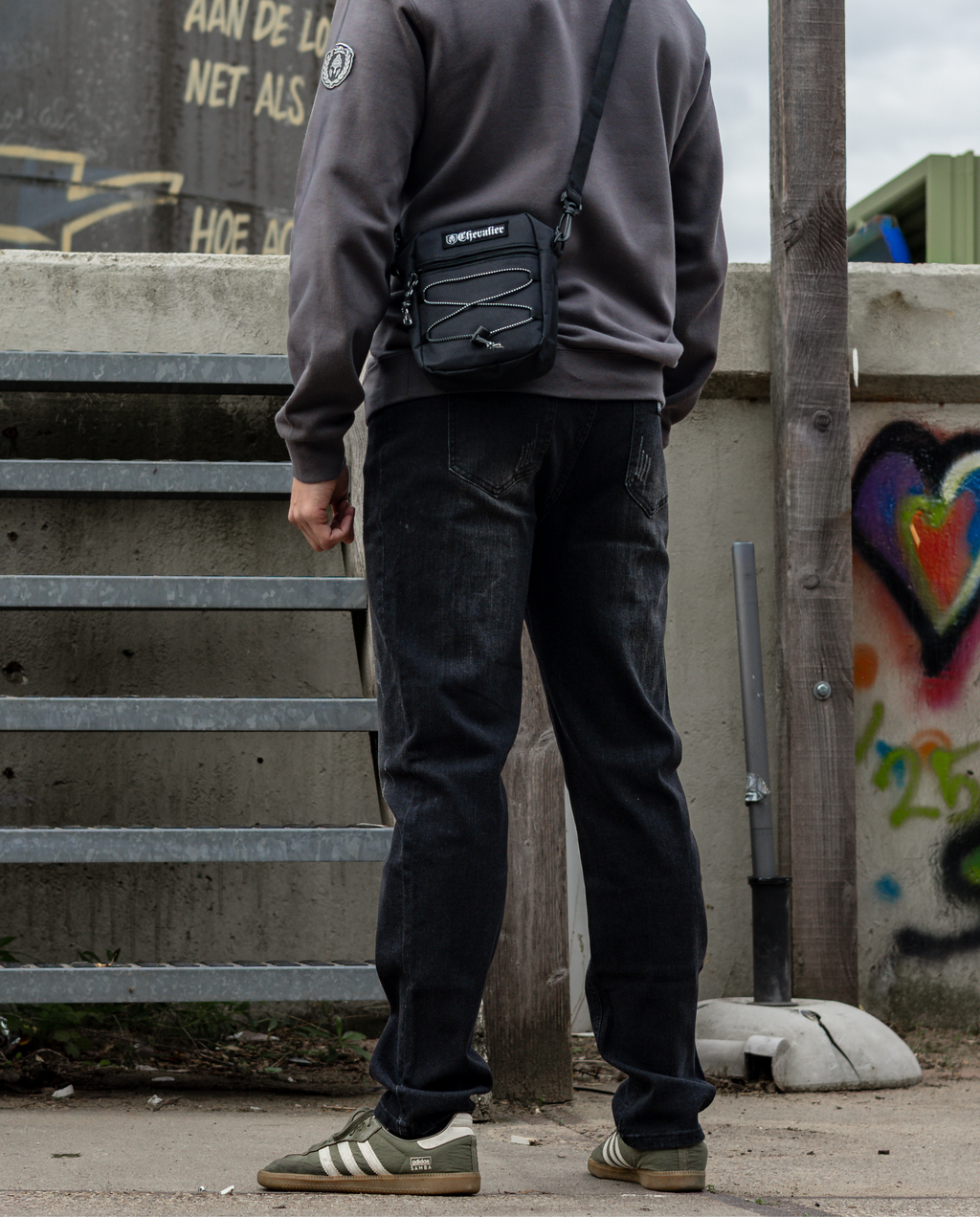 DENIM JEANS