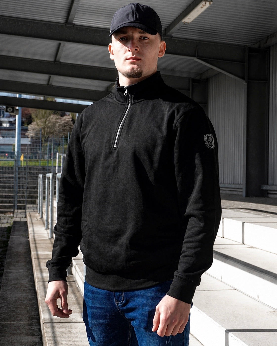ICON HALF ZIP SWEATER