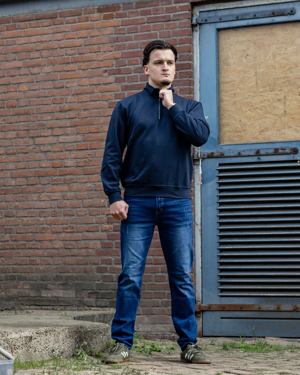 CLASSIC HALF ZIP SWEATER