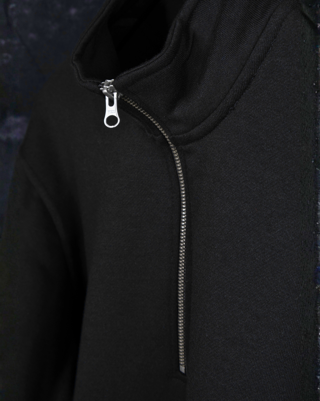 ICON HALF ZIP SWEATER