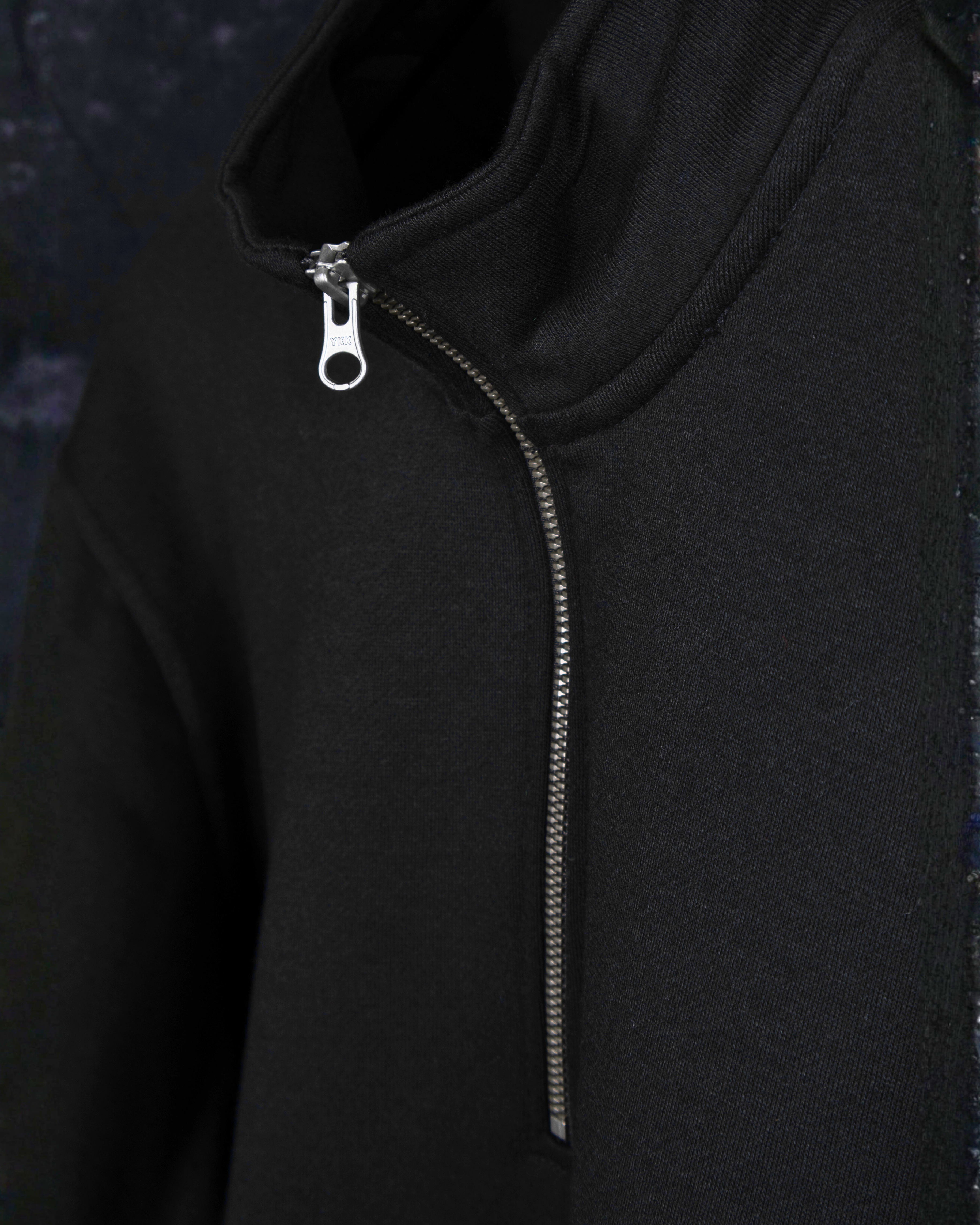 ICON HALF ZIP SWEATER