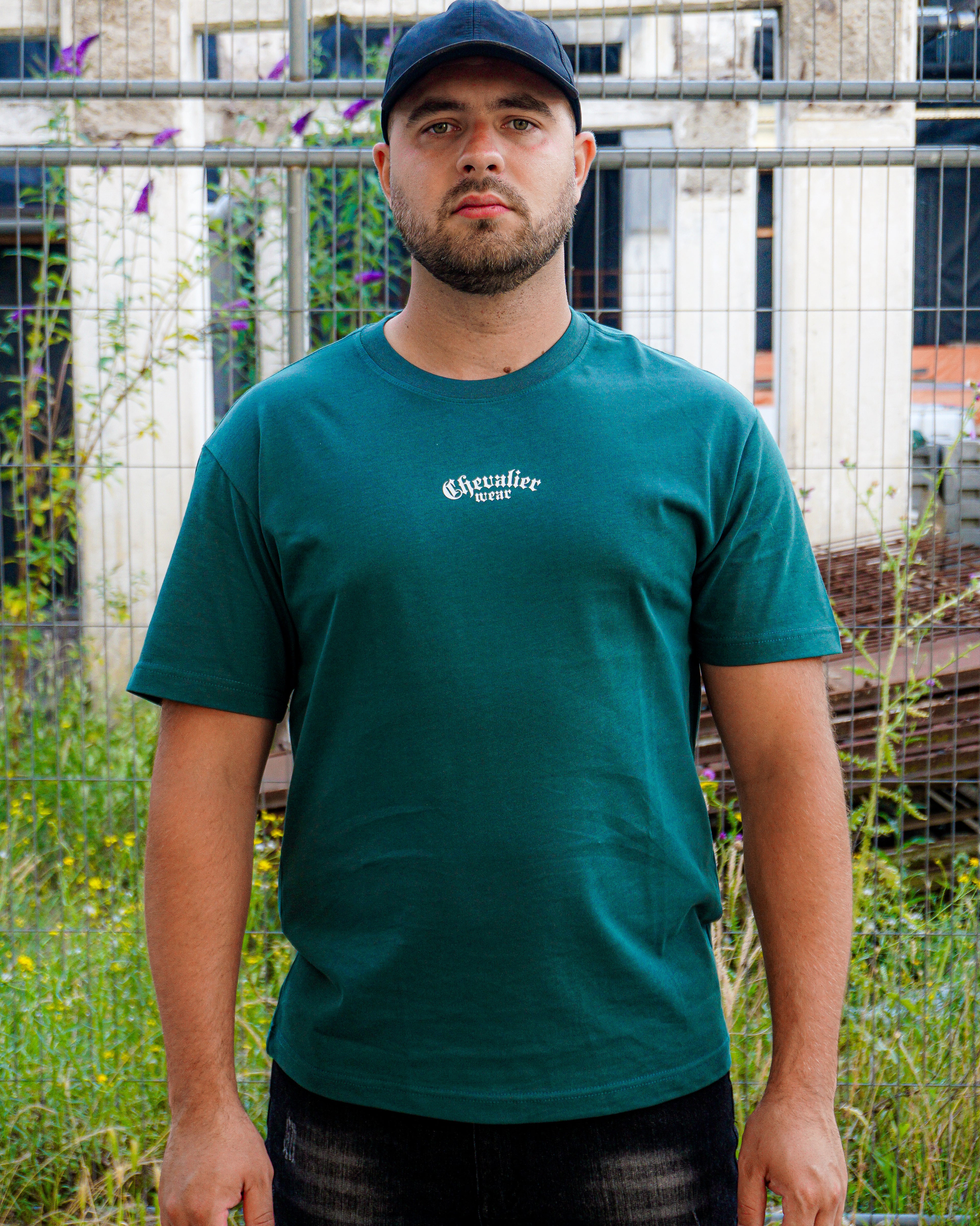 ESSENTIAL T-SHIRT