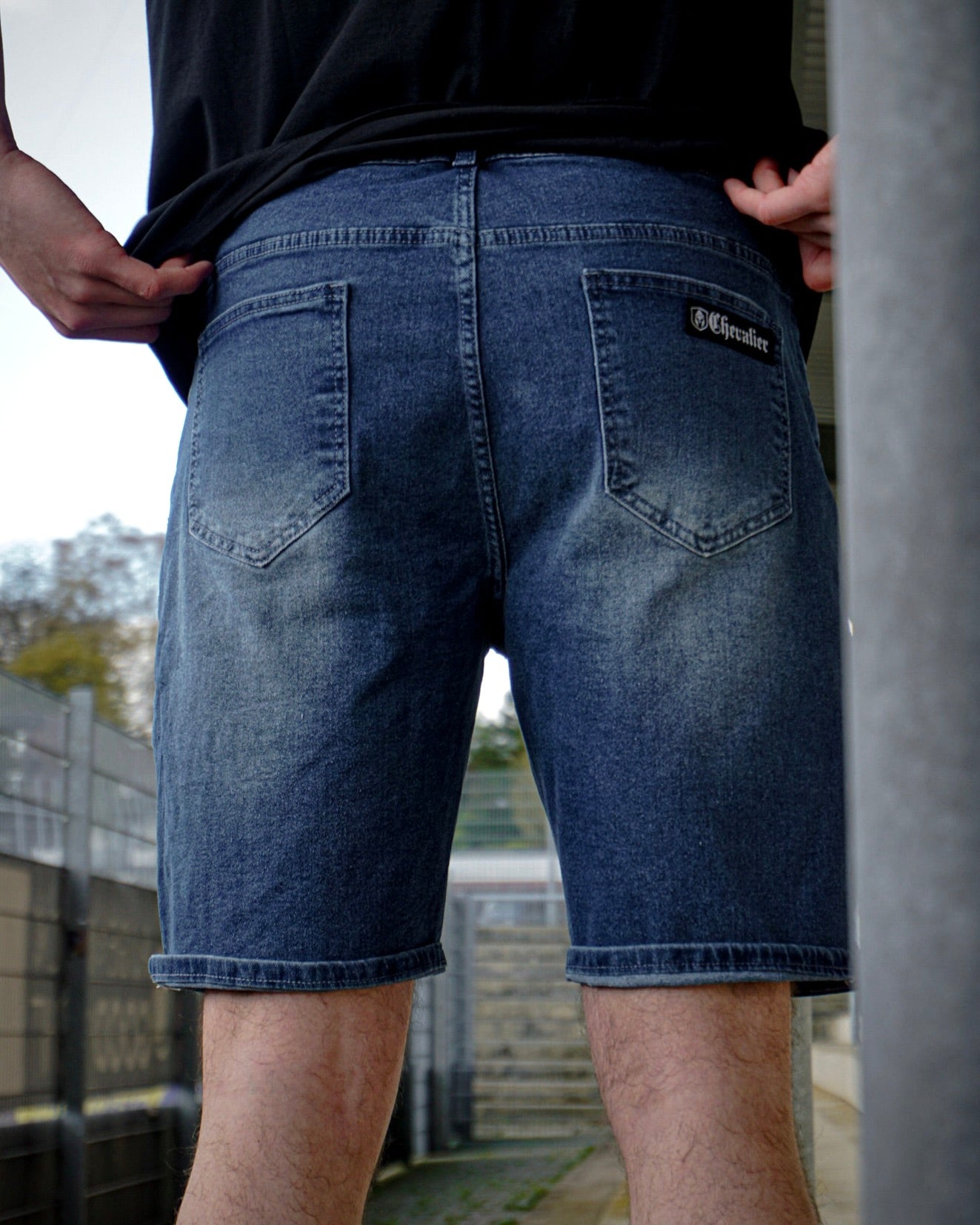 DENIM SHORTS